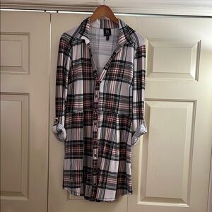 Derek Heart Plaid Shirt Dress in Black and Pink